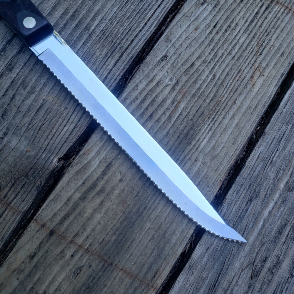 CUTCO 6-3/4" Petite Carver - Dark Brown Classic Handle- # 1729 - Picture 6 of 13